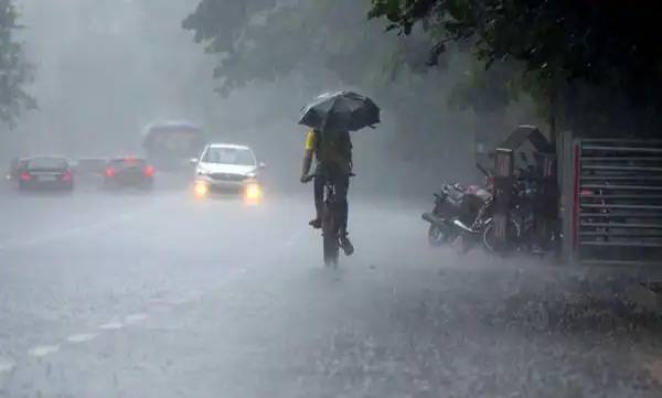 Extremely heavy rainfall warning in 5 districts of Kerala 